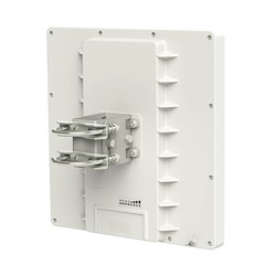 نمای پشت رادیو وایرلس میکروتیک مدل RB911G-5HPnD-QRT-QRT 5